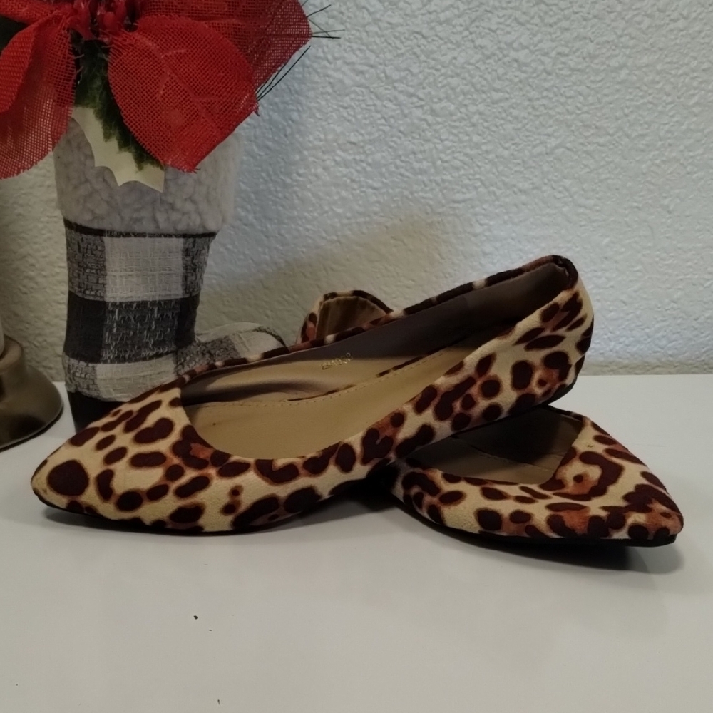 Ollio Leopard Print Women's Flats